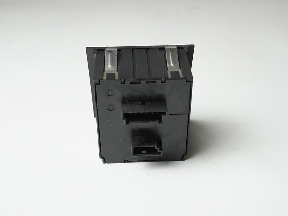 2007 - 2010 Bmw 3 Series E90 E91 E92 E93 Hazard Dtc Central Lock Control Switch