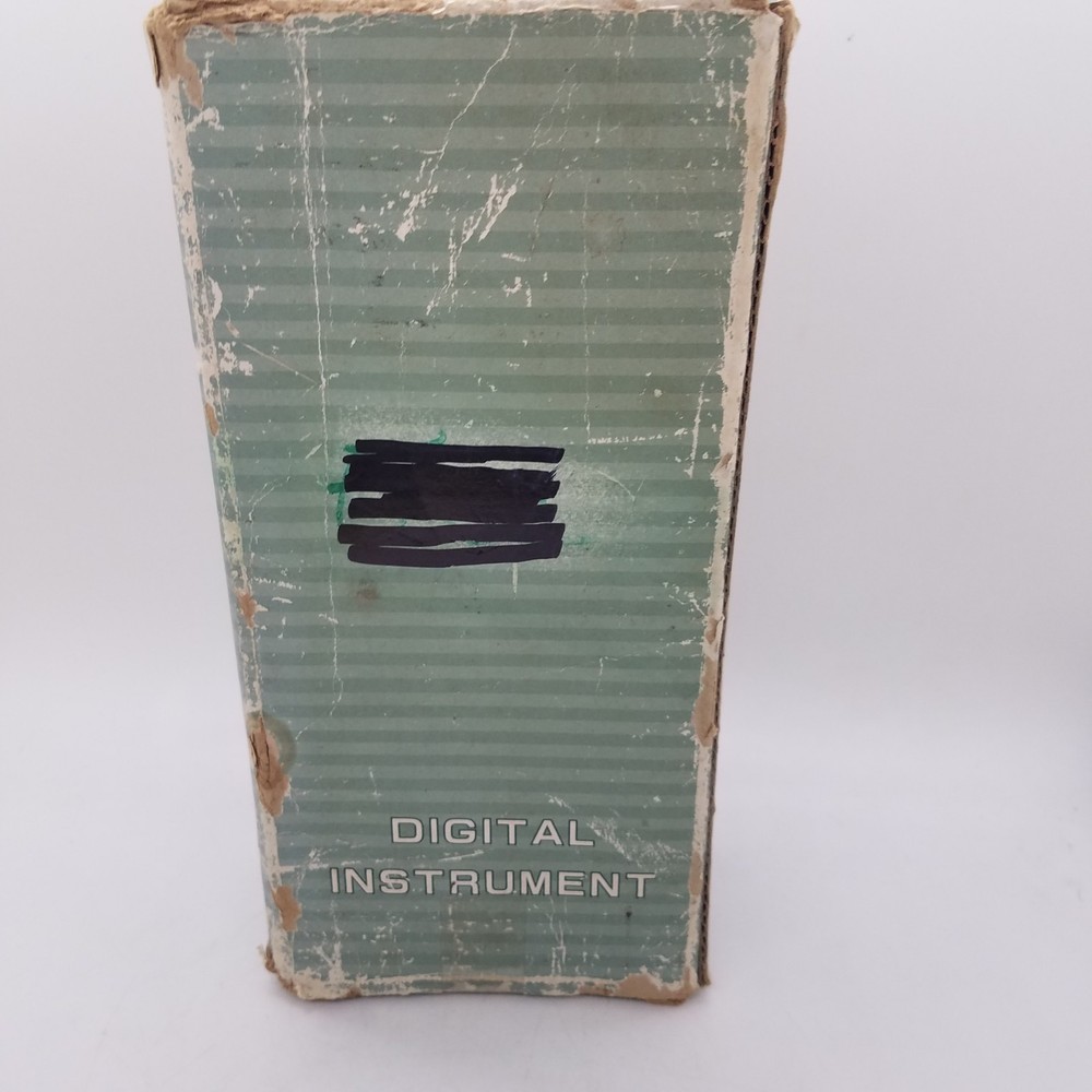 EXTECH Light Meter with Remote Sensor 0-50,000 Lux Analog/Digital Output