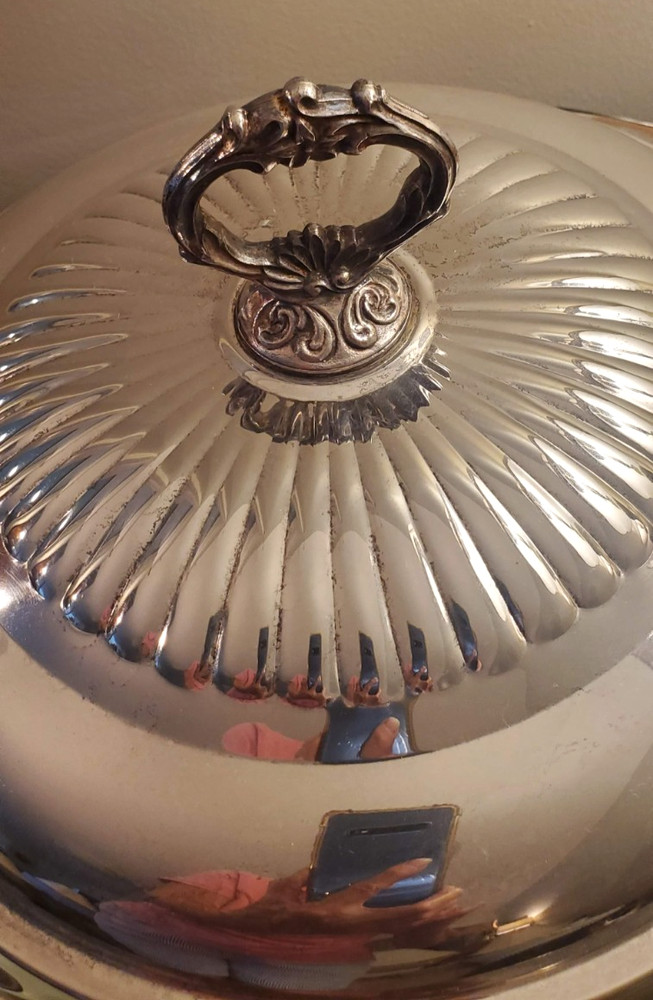 Classic Silverplate Fluted Serving Chasing Dish w Wood Handle & Lid Pyrex insert
