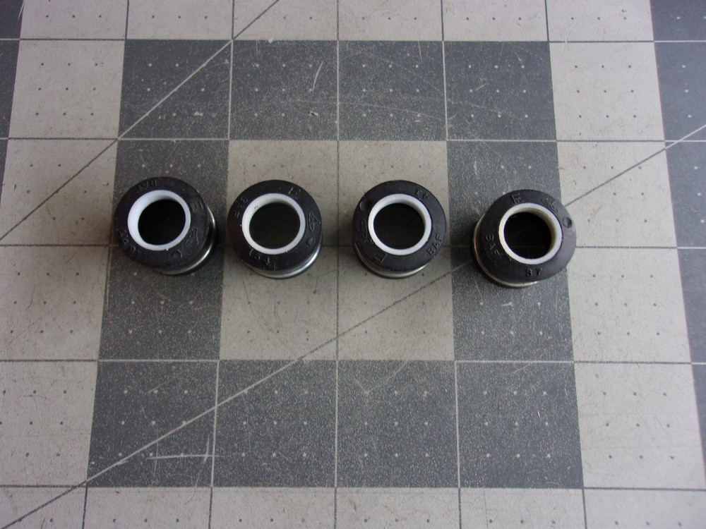 Clevite VS-6 (4) Valve Stem Seals