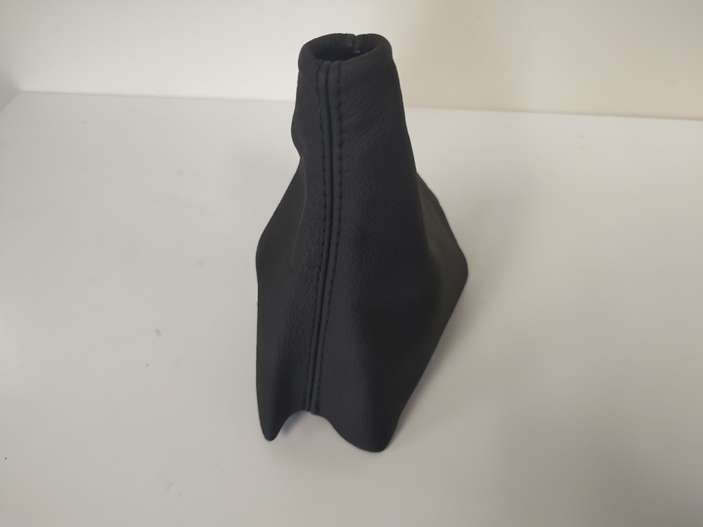 2005-2013 C6 Corvette Manual Shift Boot Black Leather w/ Black Stitching
