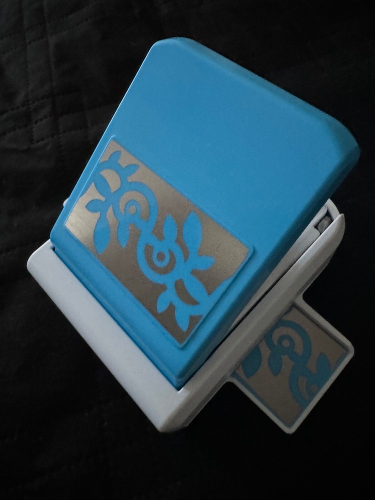 Creative Memories ON THE VINE Decorative Border Punch - 2018