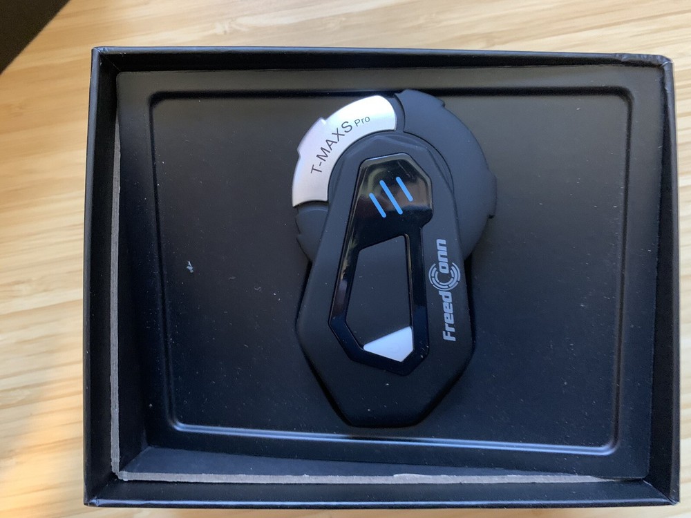 FreedConn T Max S Pro Motorcycle Intercomm Used