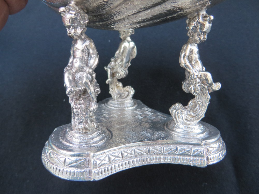 Vintage 3 Cherub Figurines Footed Shell Candy Nut Dish Silverplate