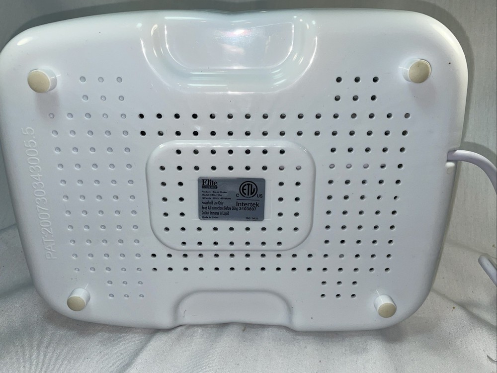 Elite Gourmet (EBM1206) Digital Bread Maker Machine 1/2lb Loaf Size *read*