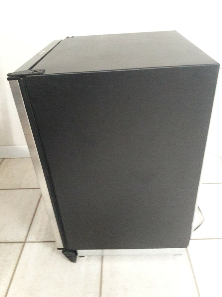ULINE U-1075WCS-00 WINE COOLER