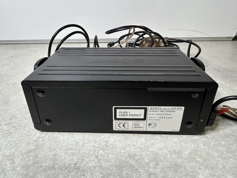 Sony CDX-656 Compact 10-Disc CD Changer For Car Black Untested