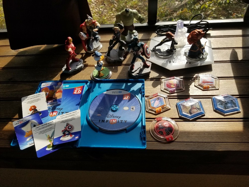 DISNEY INFINITY 2.0 MARVEL Game, Portal & DISCS Wii U LOT 