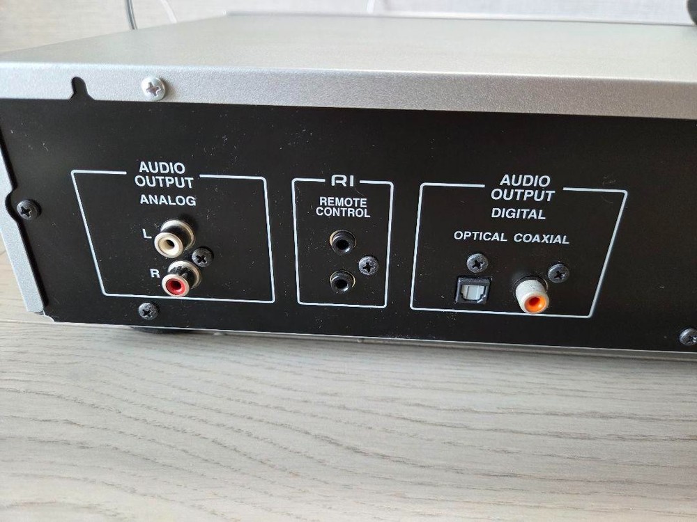 ONKYO C-7030 CD Player Deck w/Remote control JANK