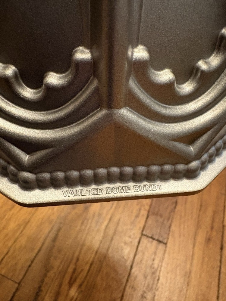 Nordic Ware Vaulted Dome Bundt