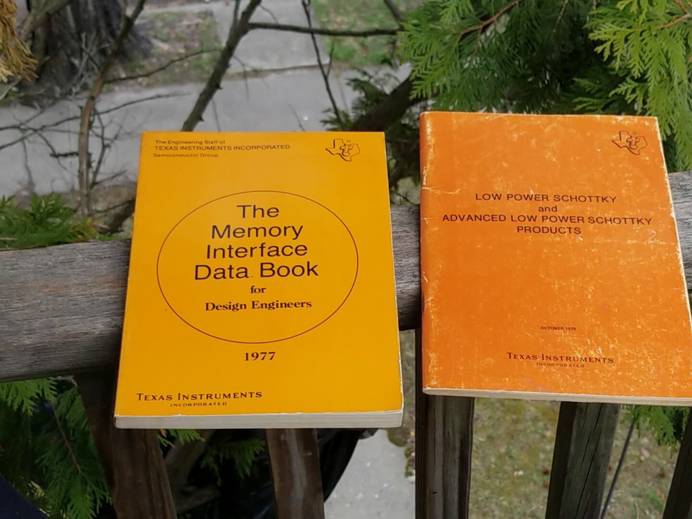 3 VINTAGE TEXAS INSTRUMENTS BOOKS MEMORY INTERFACE  DATA LOW POWER SCHOTTKY