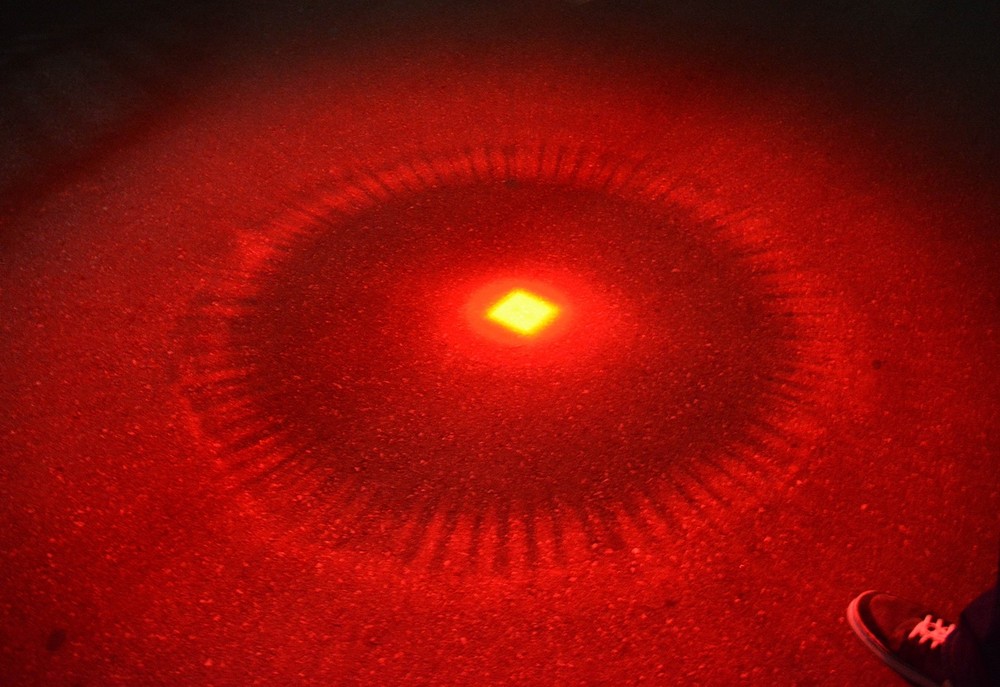 Scalable Red LED 3 Mode Long Range Red Beam Red Light Flashlight, Red Flashli...