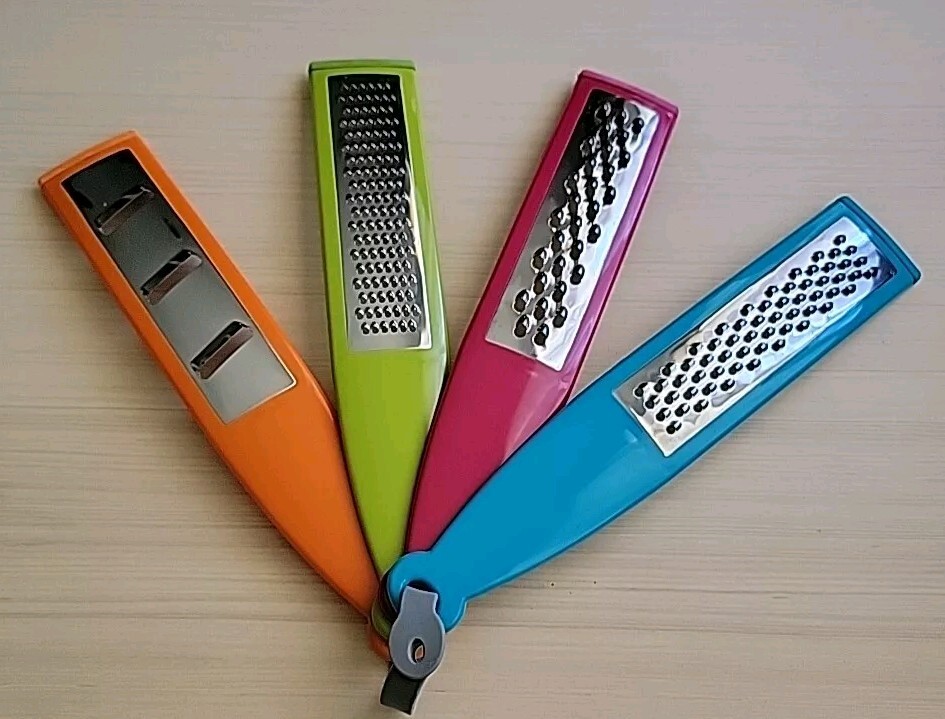 NEW Hand Held Grater And Slicer Set