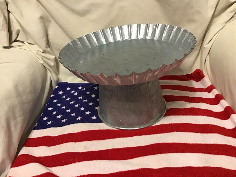 DESERT DISPLAY Rustic Scalloped Galvanized Metal Stand Riser FARMHOUSE