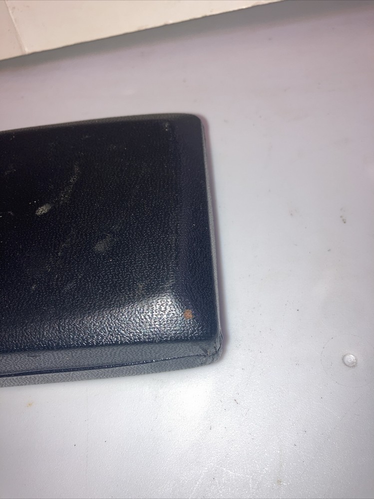 Vintage Throwing Darts Predator Eagle Hard Case With Felt Inside