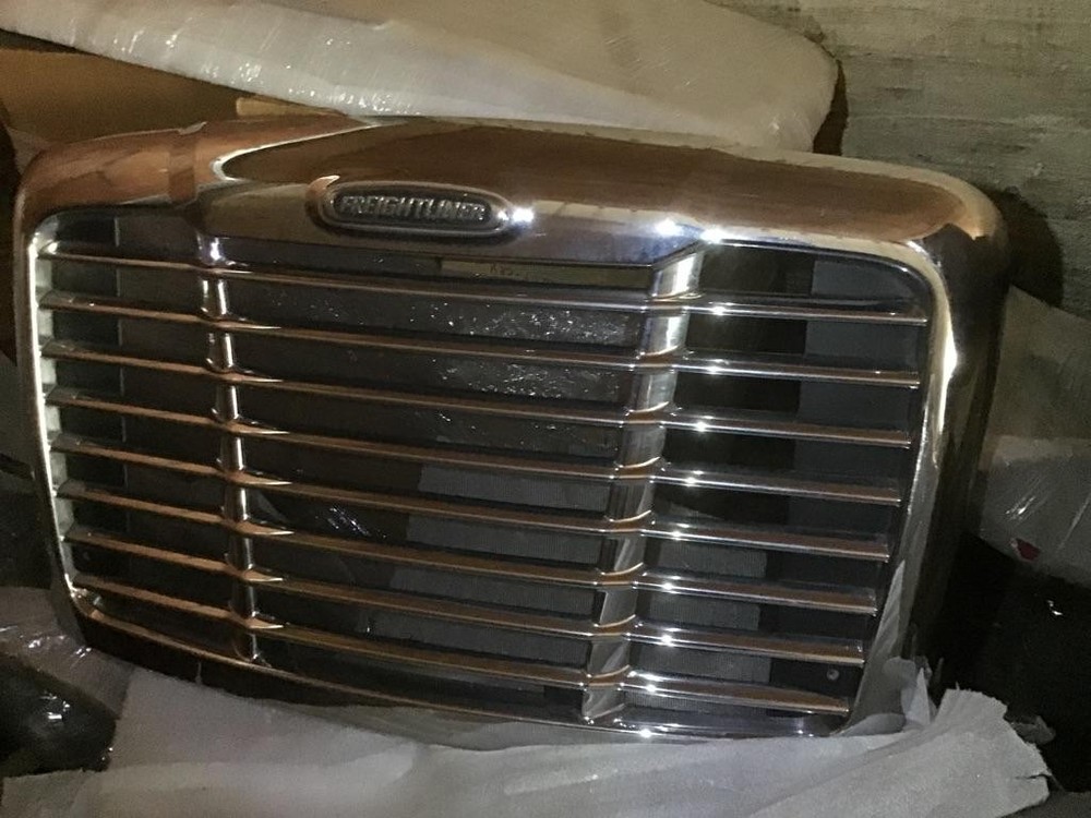 For FREIGHTLINER CASCADIA GRILLE ,  GA