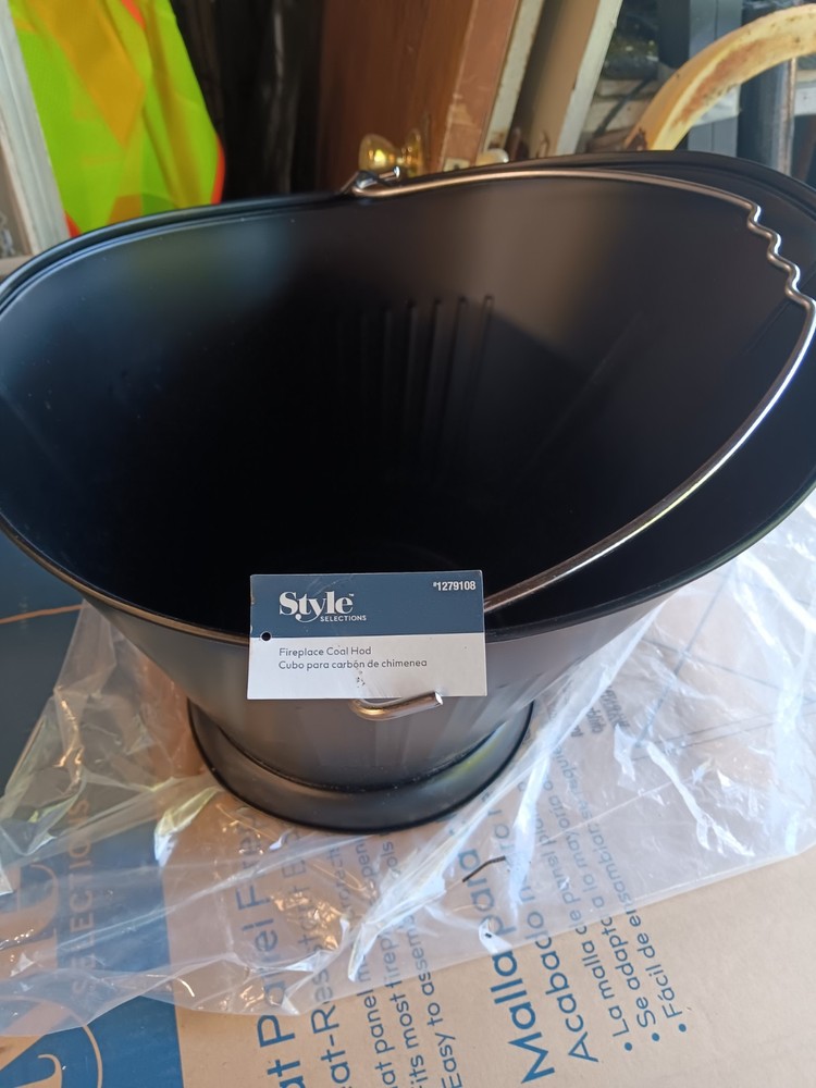 NEW Flat Panel Fireplace Sceen W/ash Bucket