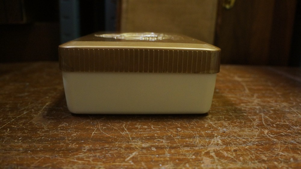 5.5 X 8 X 2.5 EDUSCHO KAFFEE PLASTIC BOX EMPTY