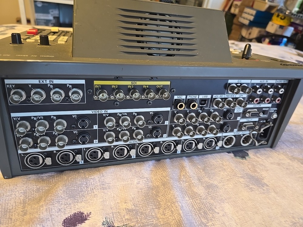 Av Mixer AGMX70
