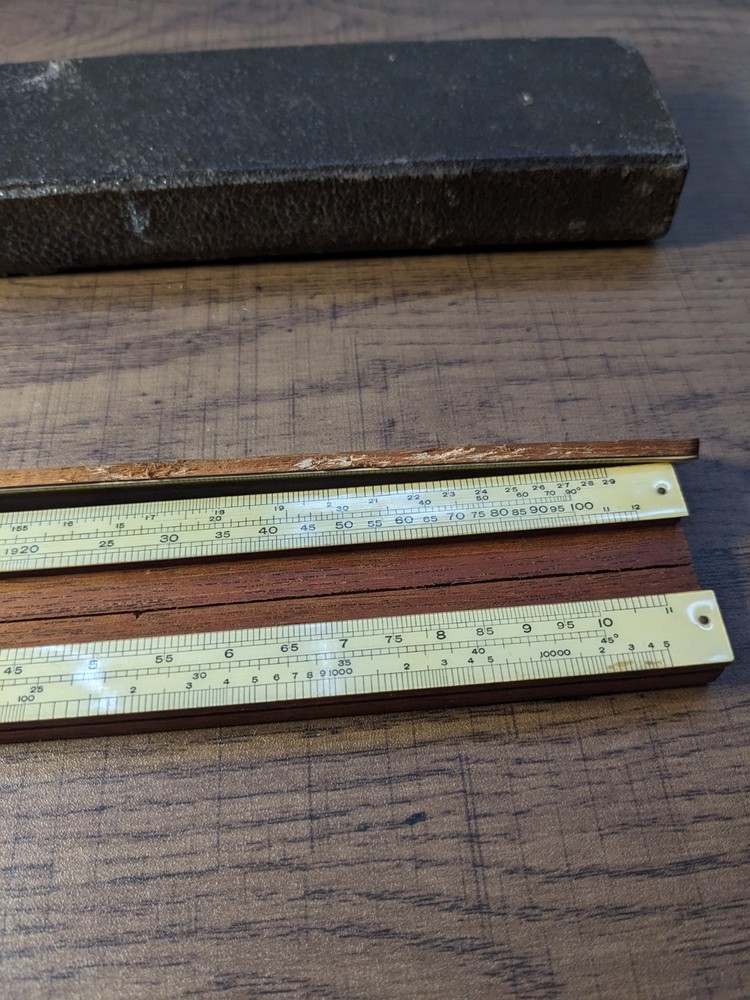 Vintage Unique Engineer Universal Slide rule