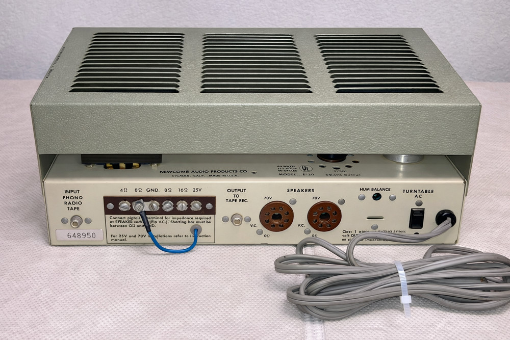 Newcomb Pathfinder E-20 Amplifier, Very Clean and Working
