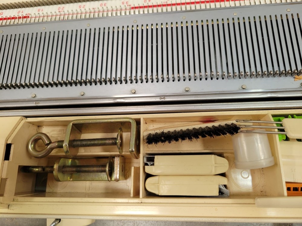 Brother KH-860 Knitting Machine Made in Japan – Untested