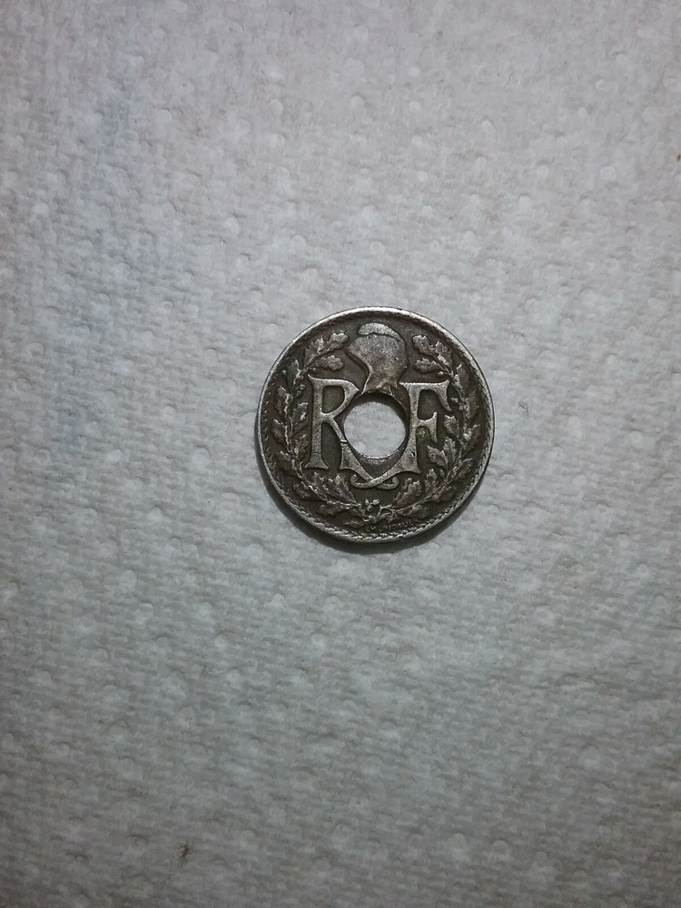 French EM Lindauer 10 centimes coin 1925