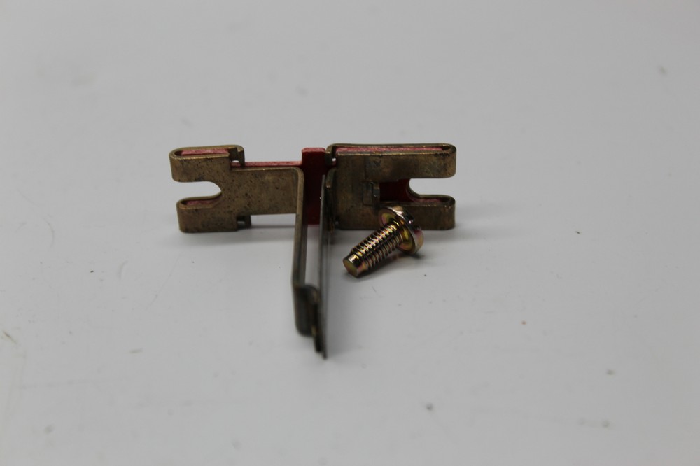 CHICAGO PNEUMATIC TOOL CP-0351 COMPRESSOR RIVETER (AS PICTURED) UNMP