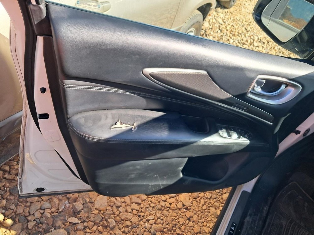 QX60 2018 Glove Box 4825680