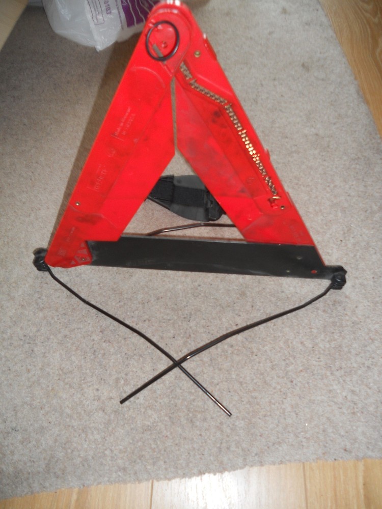 warning triangle, very sturdy, little used .Free postage