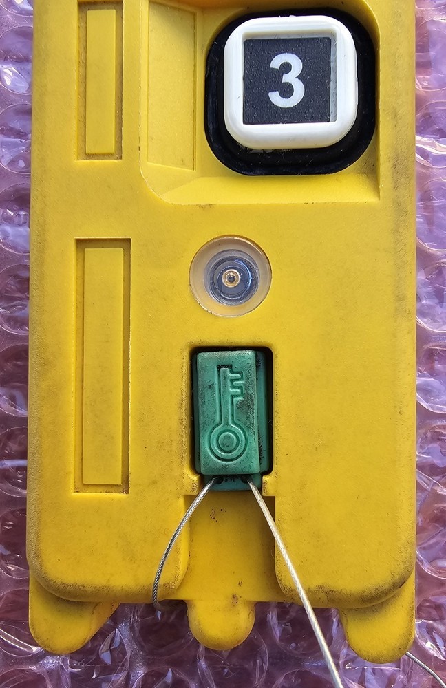 Control Chief 3 Button Pendant Hoist Crane Wireless Remote Control Transmitter