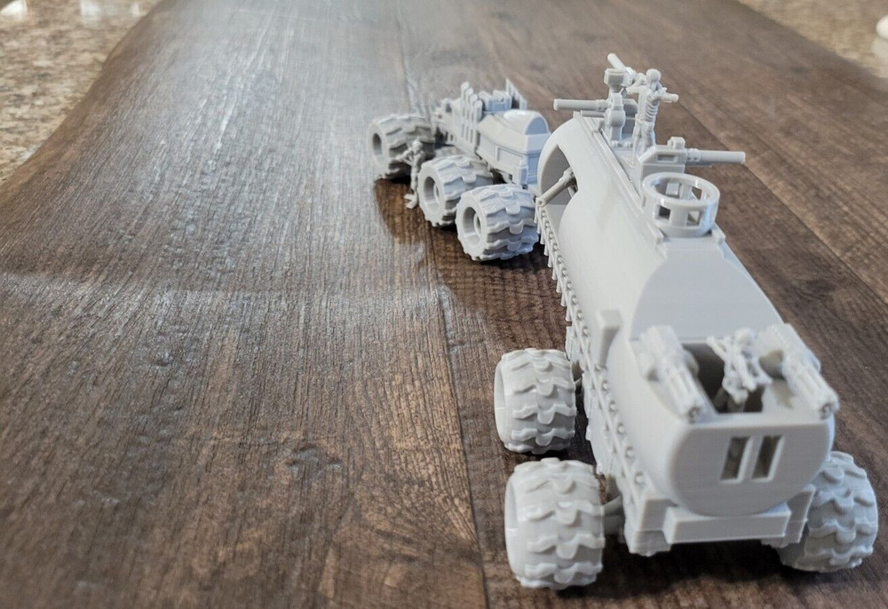 BIG HUGE WAR RIG, 3d printed. Wheels do roll.