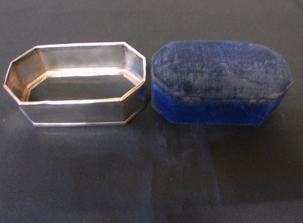 Solid Silver Canted Corner Pin Cushion & Jewellery Box Date 1907 By Cornelius De