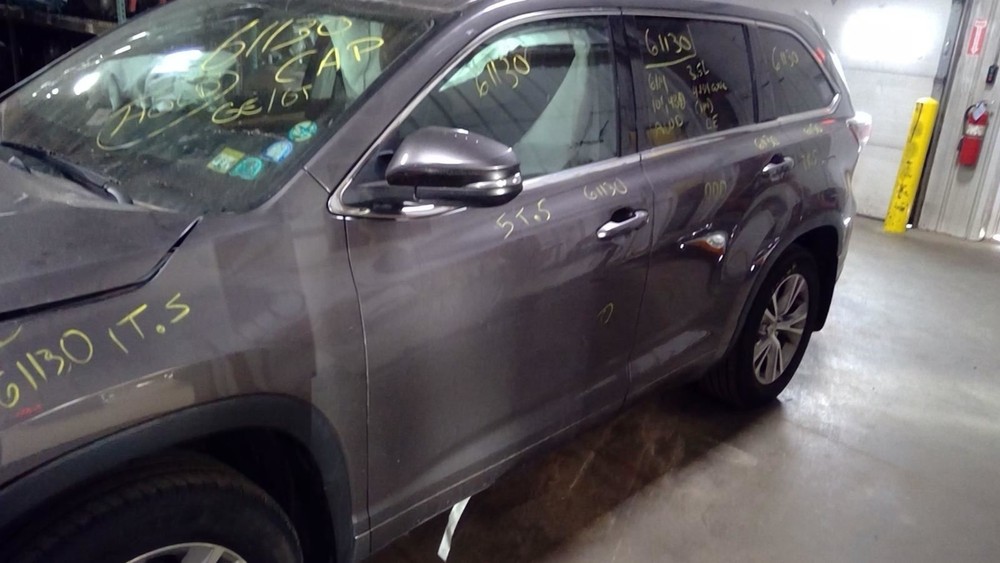 Info-GPS-TV Screen Display Screen Upper Dash Fits 14-16 HIGHLANDER 4334721