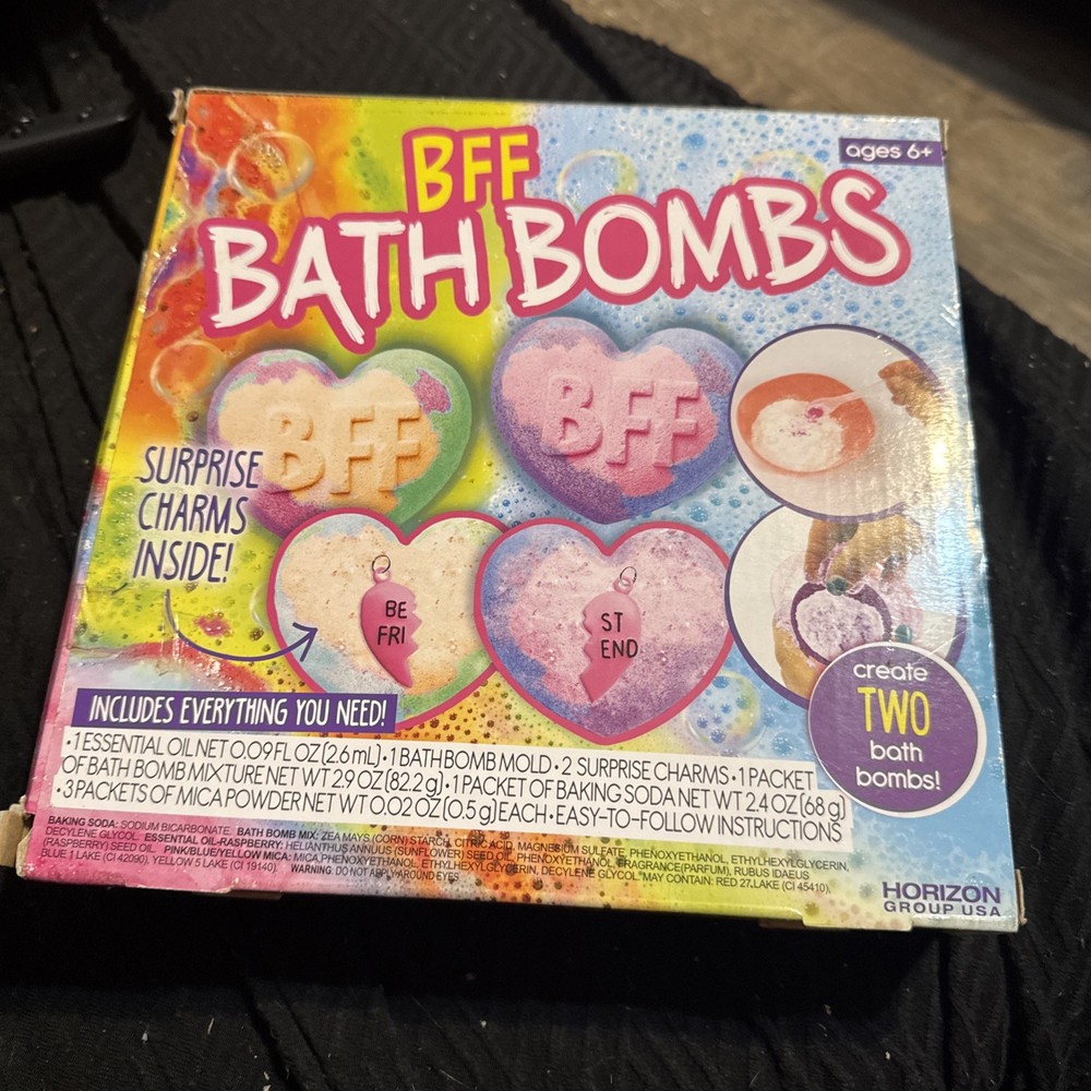 BFF Bath Bombs Create 2 Bath Bombs with Surprise Charms Inside! NEW