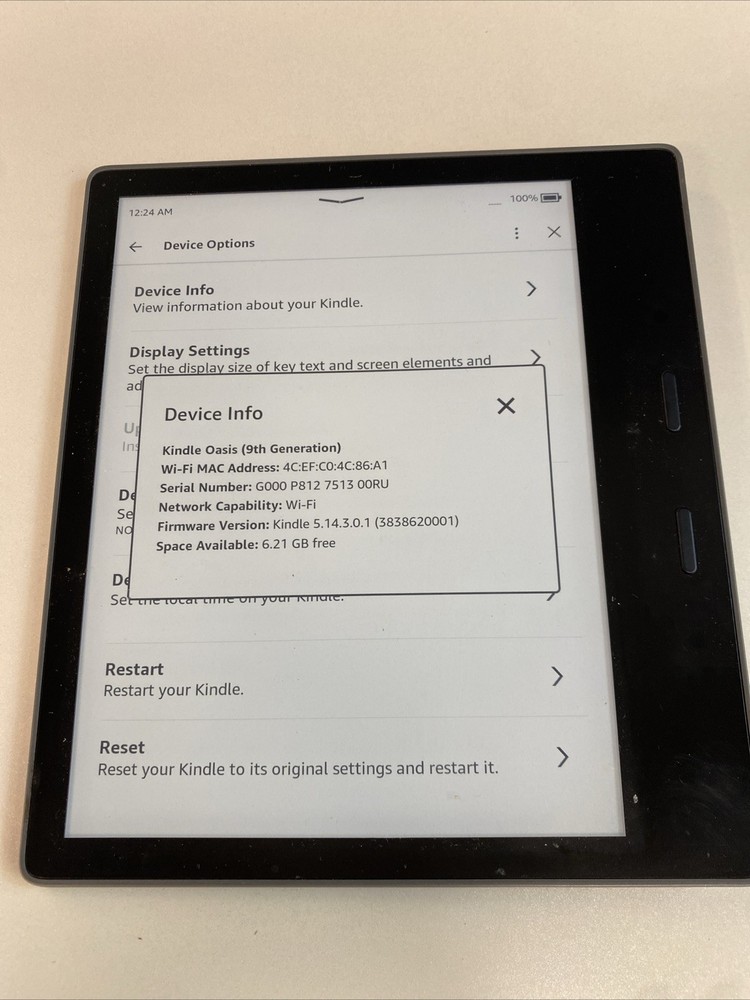 Amazon Kindle Oasis 9th Generation 8gb W/ Case