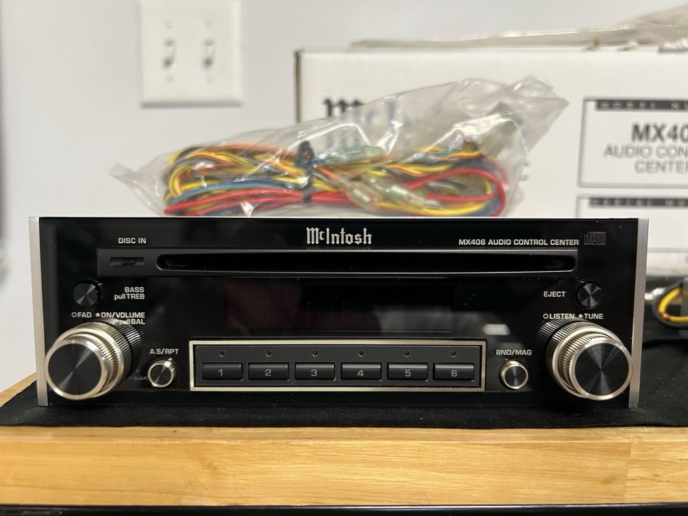 McIntosh Mx406 CD Player In Dash Receiver