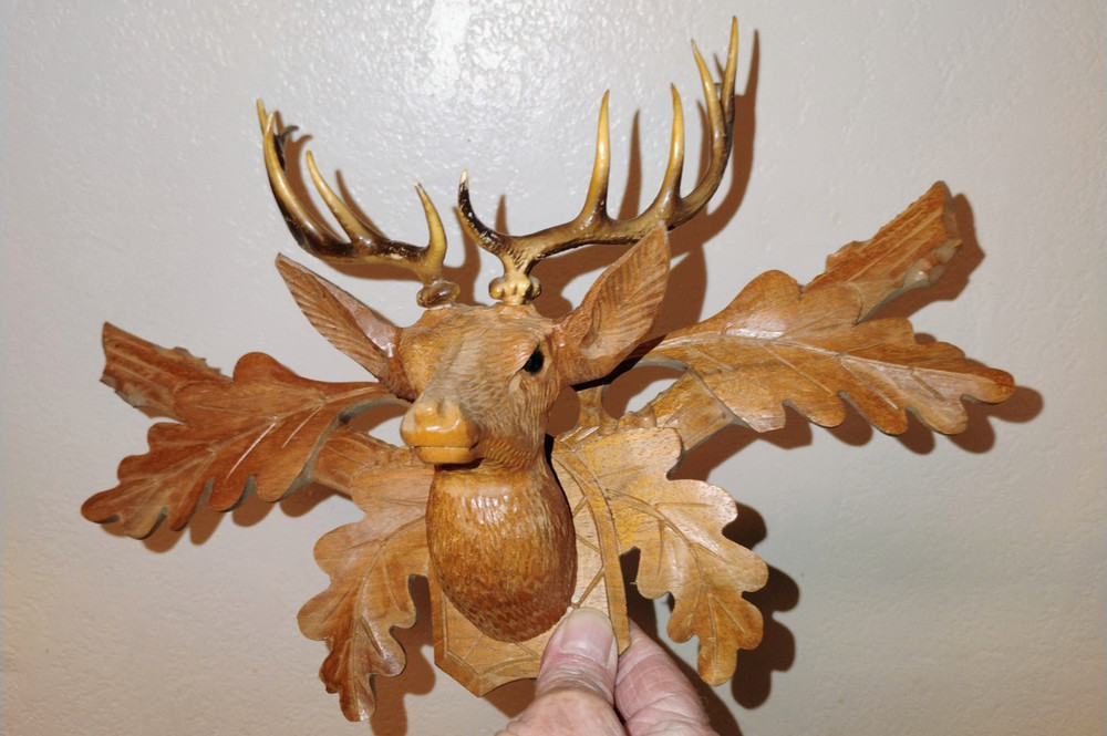 Black Forest Deer Head - Oak Leaves for Cuckoo Clock.