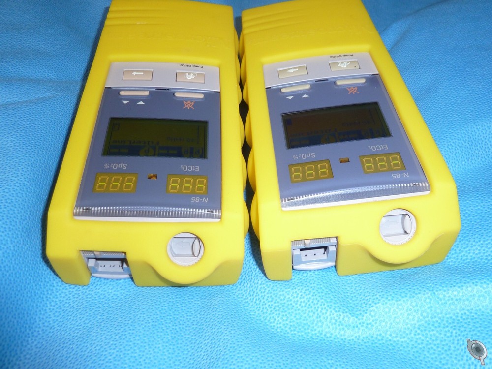 2 Nellcor Microstream N-85 Capnograph SpO2 Pulse Oximeters w/ Case