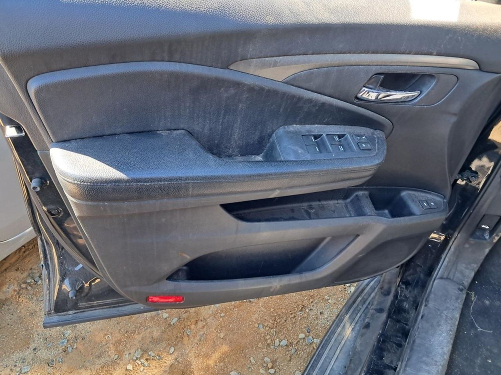 PILOT 2016 Glove Box 4852143