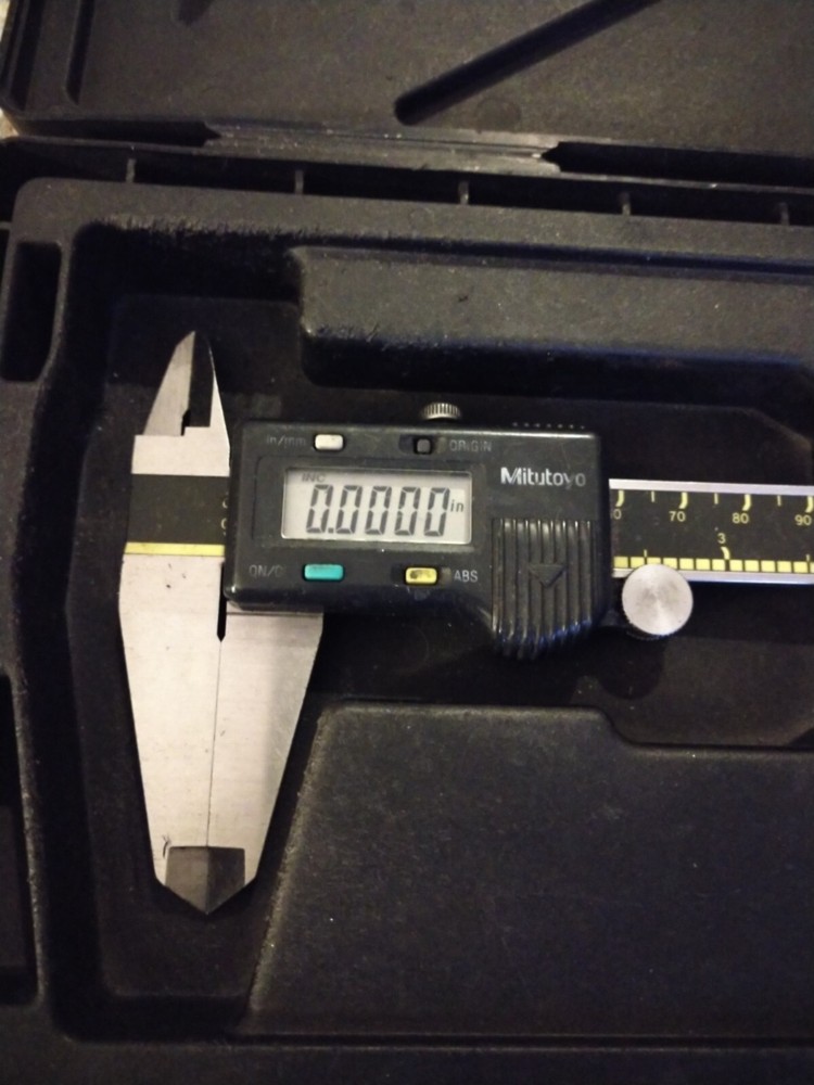 MITUTOYO TOOLS 8” ABSOLUTE DIGIMATIC INSIDE / OUTSIDE CALIPER, CD-8CS, 500-197