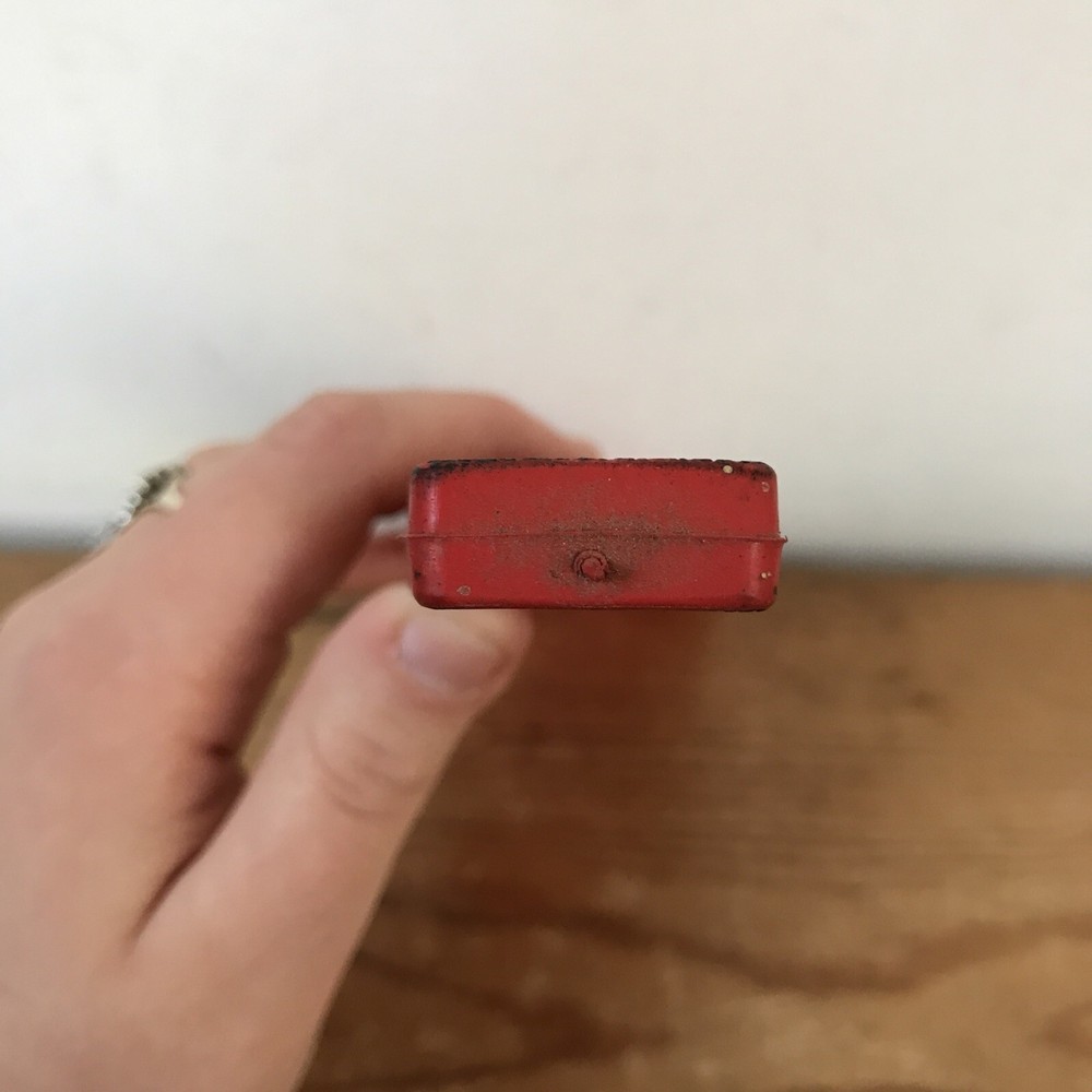 Vintage Hoppy Bright Red Plastic Ice Car Windshield Scraper Winter Tool