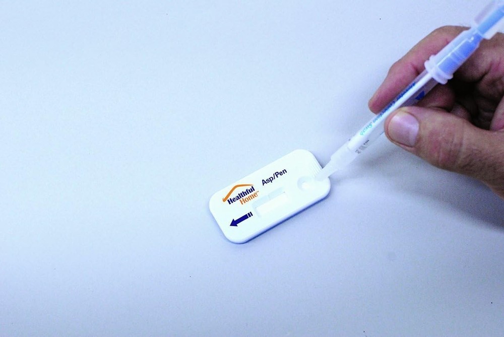 Instant 5-Minute Mold Detection Kit – Aspergillus and Stachybotrys Inside