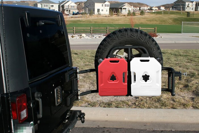 3 GALLON JERRY CAN W/MOUNTING BRACKET OUTDOOR VEHICLE JEEPS Overland Axis