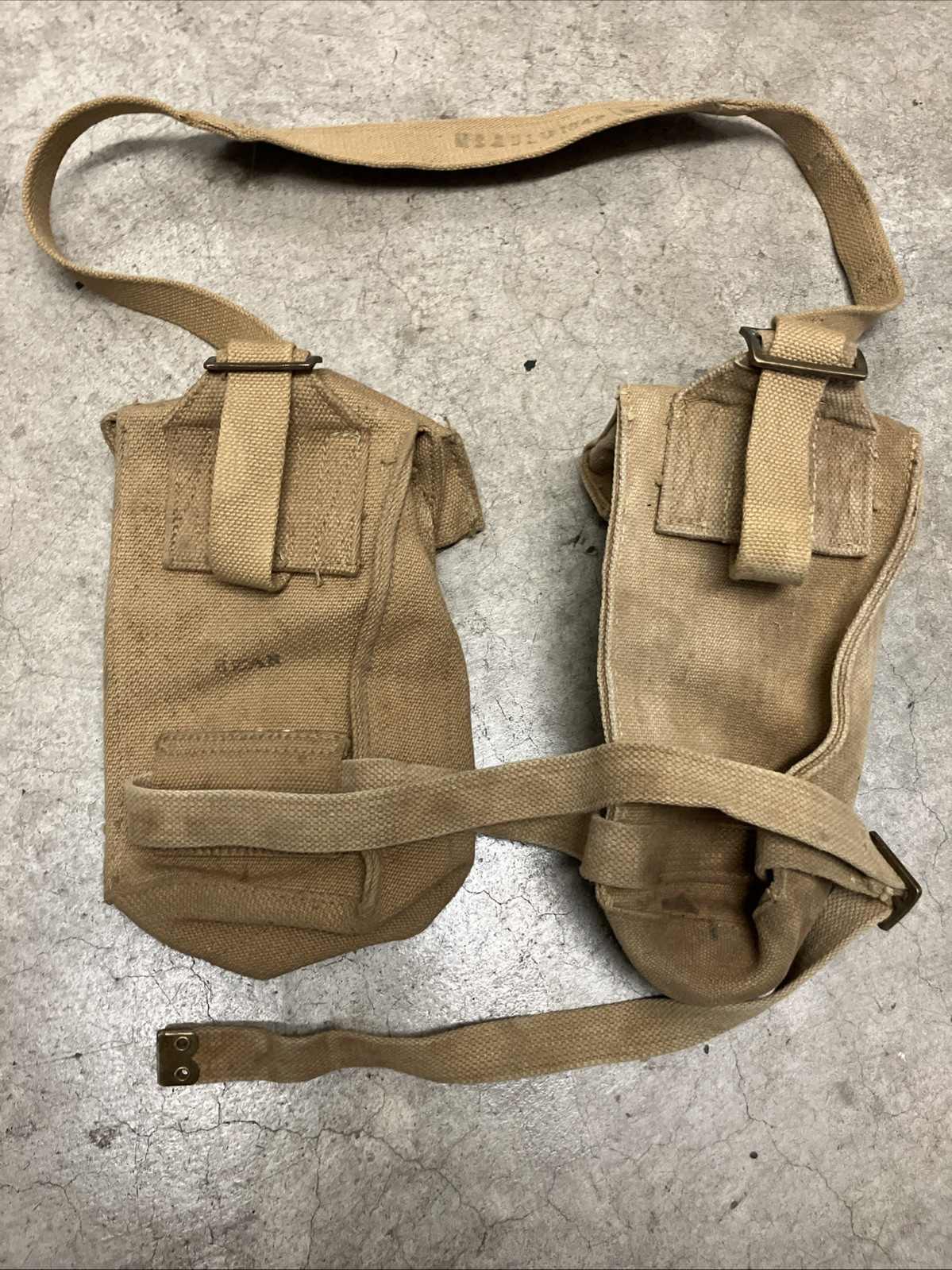 BRITISH MILITARY MAGAZINE POUCHES WITH STRAP