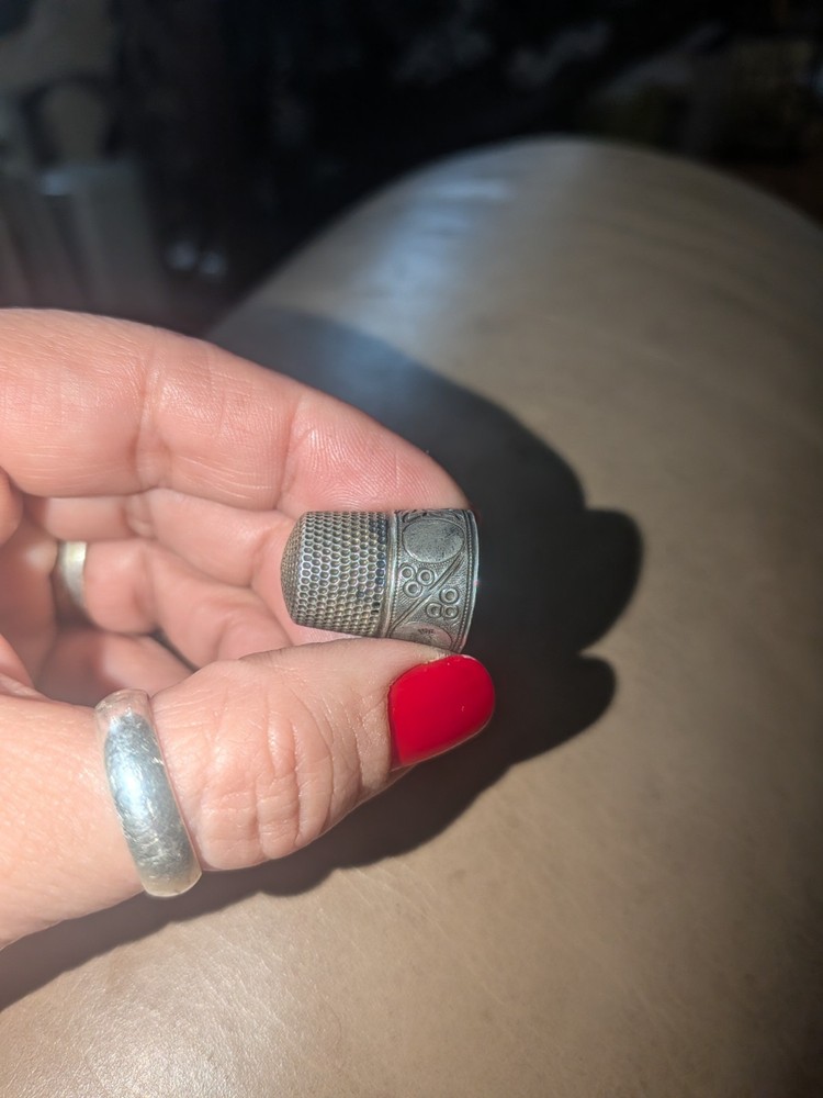 antique sterling silver thimble 10
