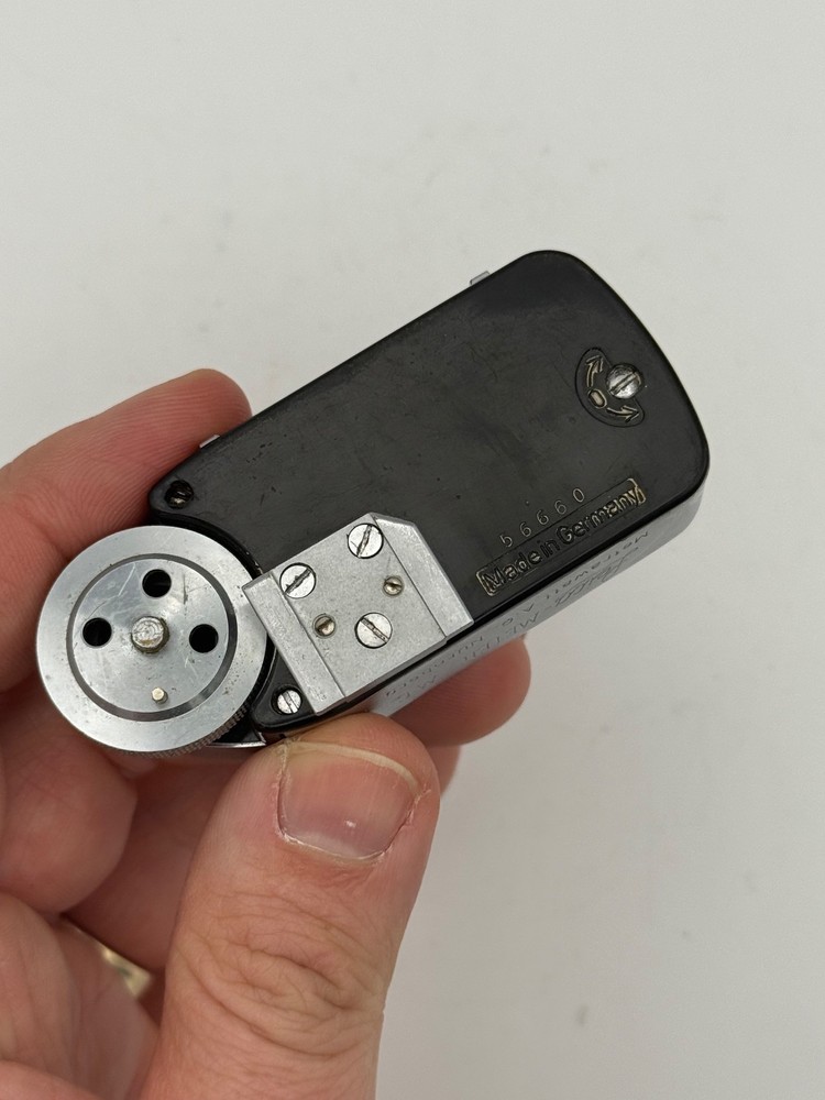 Leica Meter MC Chrome Light Meter Working