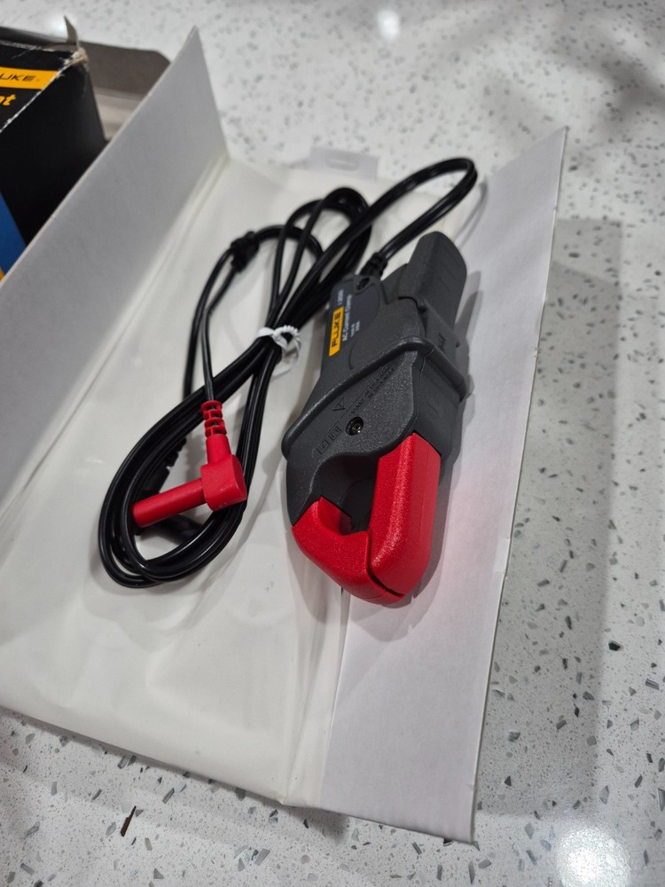 Fluke I200s AC Clamp-On Current Probe 1-200A