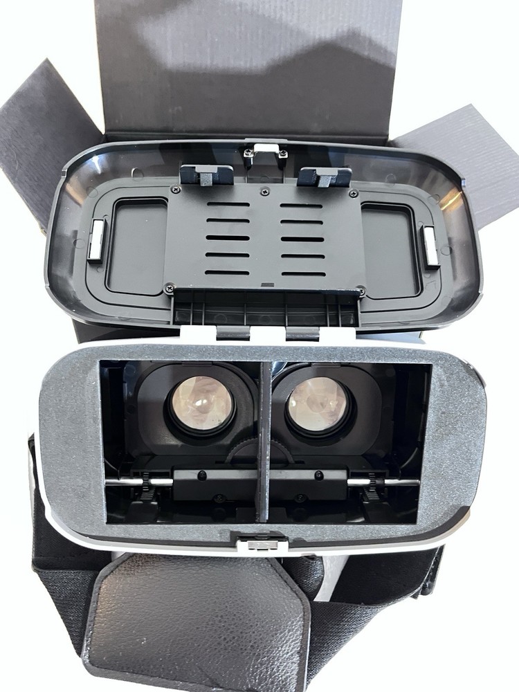 Astoria VR Virtual Reality Headset For Smartphone, 3.5" - 6"