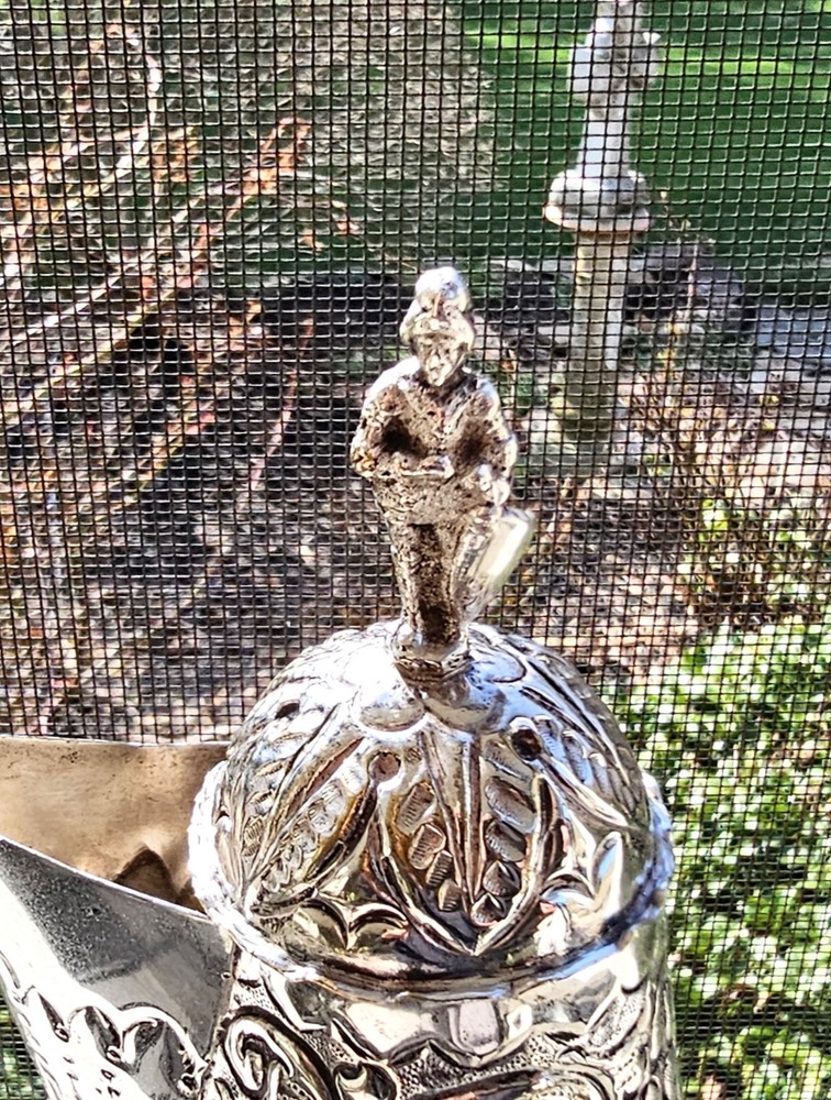 VINTAGE MIDDLE EASTERN SILVERPLATED SOLDIER LIDDED COFFEE POT,10"